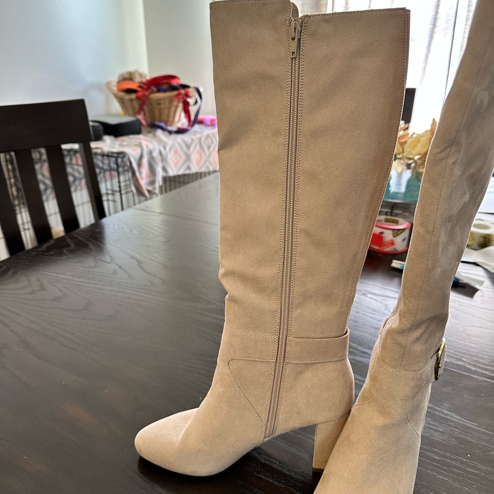 High Heel Suede Buckle Boots brand new size 6 in a half - Picture 7 of 11